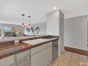 1231 5th Avenue N 101, Seattle WA 98109