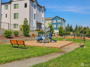 2007 101st Avenue SE 3, Lake Stevens WA 98258