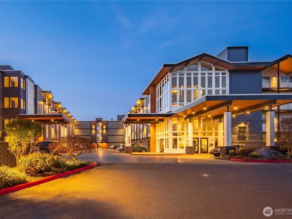 2501 Canterbury Lane E 221, Seattle WA 98112