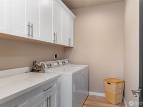 1149 Wheaton Way, Bremerton WA 98310