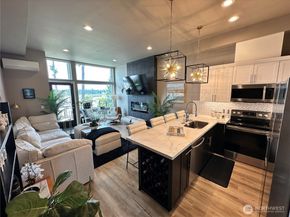1149 Wheaton Way, Bremerton WA 98310