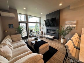 1149 Wheaton Way, Bremerton WA 98310