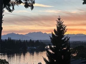 1149 Wheaton Way, Bremerton WA 98310