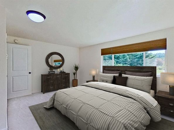 3935 NW Fairway Lane 2E, Bremerton WA 98312