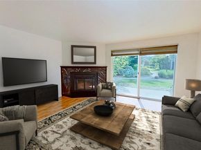 3935 NW Fairway Lane 2E, Bremerton WA 98312