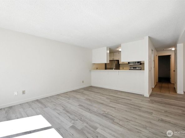 4404 146th Place NE N16, Bellevue WA 98007