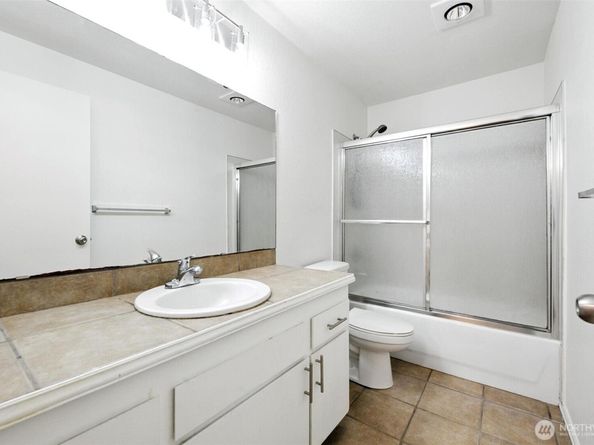 4404 146th Place NE N16, Bellevue WA 98007