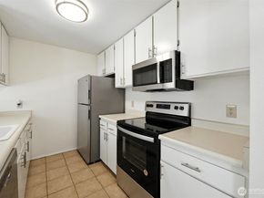 4404 146th Place NE N16, Bellevue WA 98007