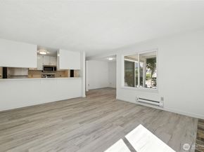 4404 146th Place NE N16, Bellevue WA 98007