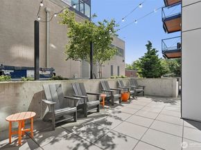 1085 103rd Avenue NE 114, Bellevue WA 98004
