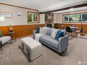 19514 35th Avenue NE, Lake Forest Park WA 98155