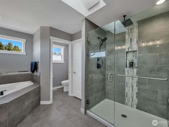 9124 44th Avenue W, Mukilteo WA 98275