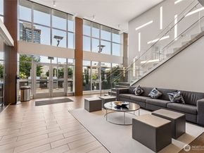 588 Bell Street 606S, Seattle WA 98121