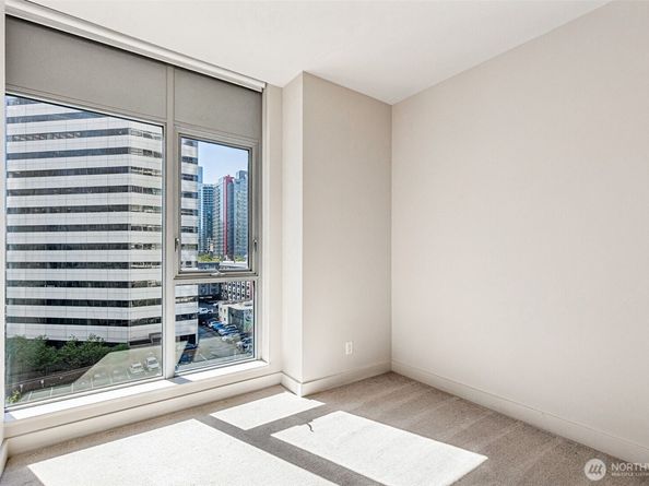 588 Bell Street 606S, Seattle WA 98121