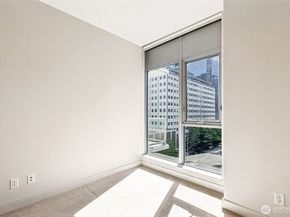 588 Bell Street 606S, Seattle WA 98121