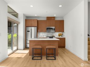 1706 Alki Avenue SW B, Seattle WA 98116