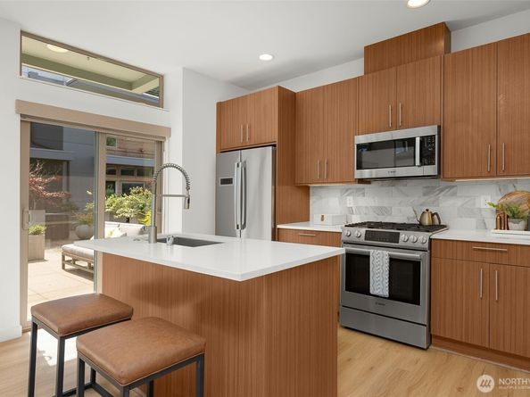1706 Alki Avenue SW B, Seattle WA 98116