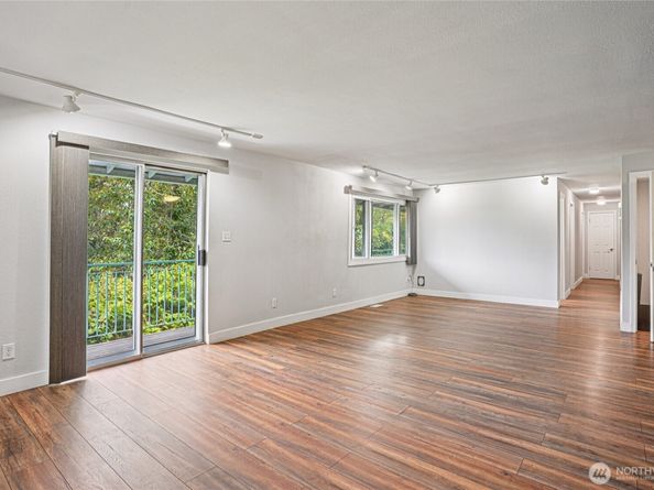2305 S 116th Place, Burien WA 98168