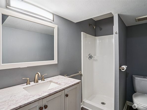 2305 S 116th Place, Burien WA 98168