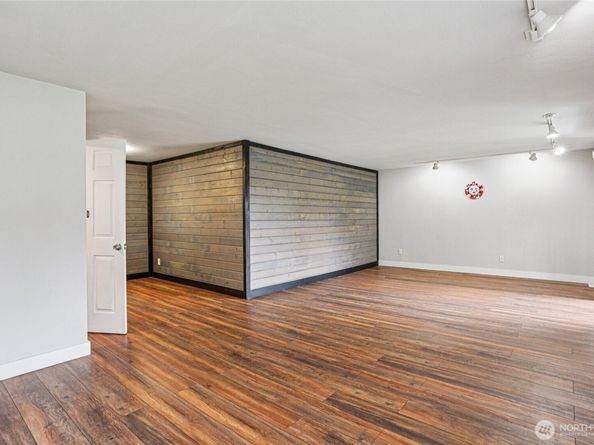 2305 S 116th Place, Burien WA 98168