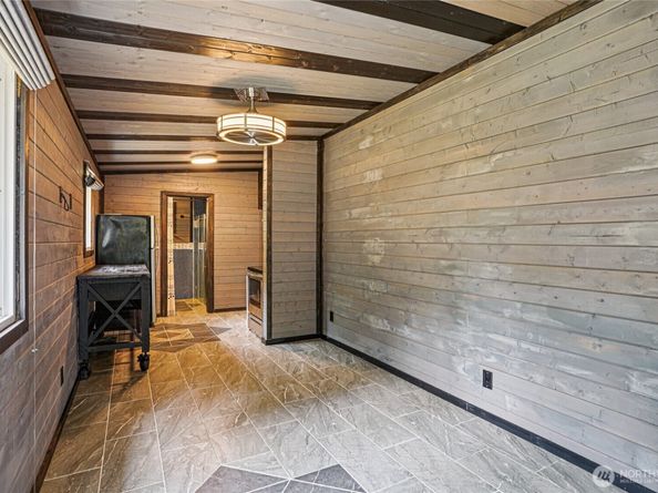 2305 S 116th Place, Burien WA 98168