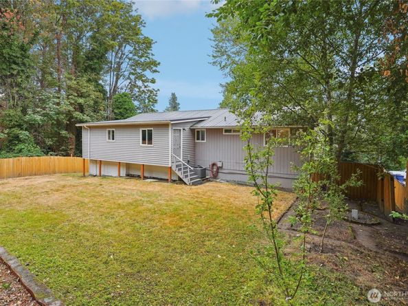 2305 S 116th Place, Burien WA 98168