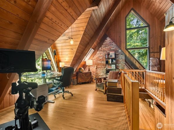 25832 SE 152 Street, Issaquah WA 98027