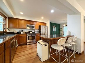 3012 NE 137th Street B, Seattle WA 98125