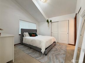 3012 NE 137th Street B, Seattle WA 98125