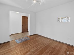 3516 208th Place SW, Lynnwood WA 98036