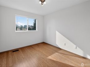 3516 208th Place SW, Lynnwood WA 98036