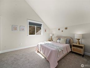 11028 E Riverside Drive, Bothell WA 98011