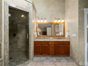 11028 E Riverside Drive, Bothell WA 98011