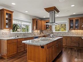 11028 E Riverside Drive, Bothell WA 98011