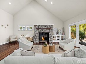 11028 E Riverside Drive, Bothell WA 98011