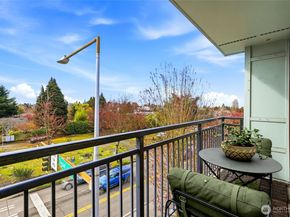 424 N 85th Street 317, Seattle WA 98103