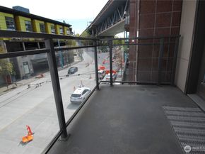 3217 Eastlake Avenue E 302, Seattle WA 98102