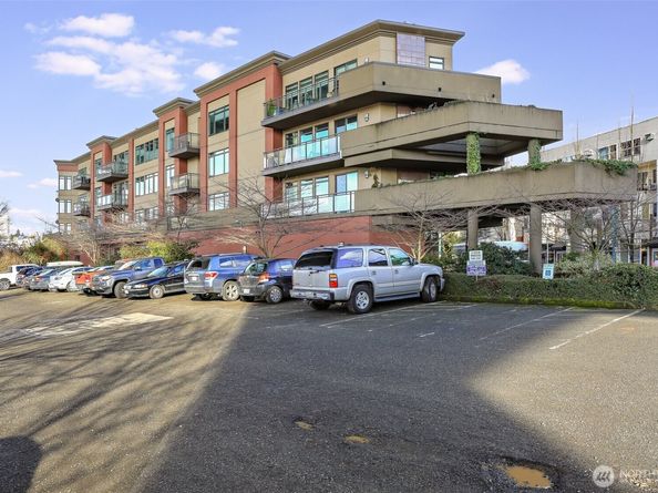 3217 Eastlake Avenue E 302, Seattle WA 98102