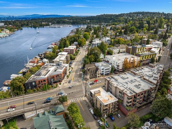 3217 Eastlake Avenue E 302, Seattle WA 98102