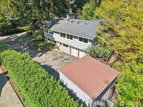 3016 106th Avenue SE, Bellevue WA 98004