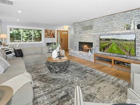 3016 106th Avenue SE, Bellevue WA 98004