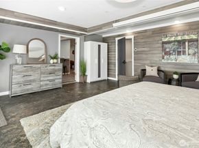 3016 106th Avenue SE, Bellevue WA 98004