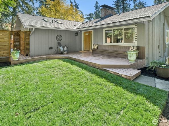 3016 106th Avenue SE, Bellevue WA 98004