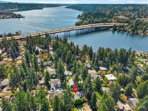 3016 106th Avenue SE, Bellevue WA 98004