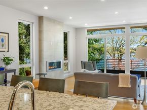9719 Lake Shore Boulevard NE, Seattle WA 98115