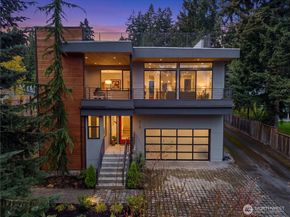 9719 Lake Shore Boulevard NE, Seattle WA 98115