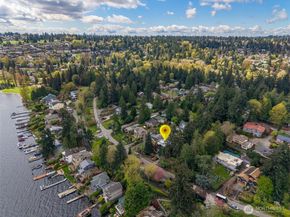 9719 Lake Shore Boulevard NE, Seattle WA 98115