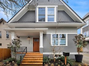 2009 E John Street, Seattle WA 98112