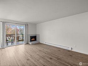 15210 Macadam Road S D211, Tukwila WA 98188