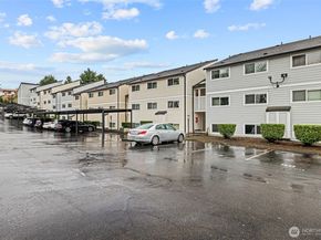15210 Macadam Road S D211, Tukwila WA 98188